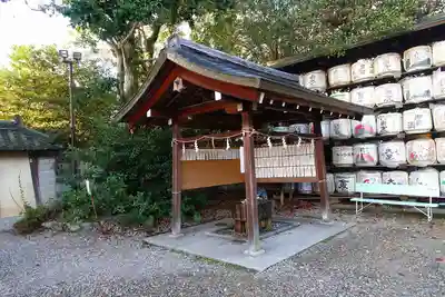 梅宮大社の手水舎