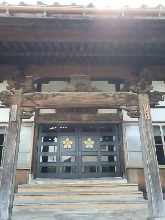 林洞寺の本殿・本堂
