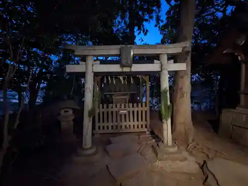 検見川神社の末社