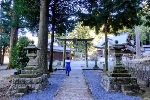 石座神社の鳥居