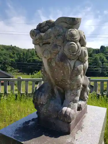 八幡神社の狛犬