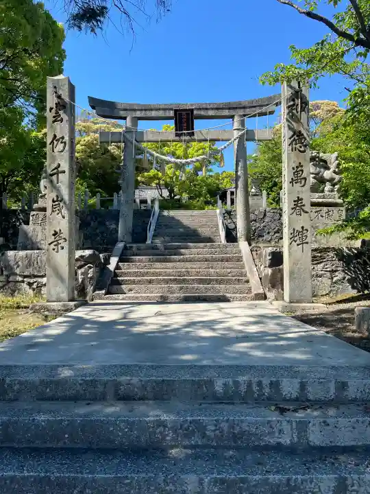 祝詞山八幡神社の{uncategorized: "未分類", other: "その他", undefined: "問題あり", building: "その他建物", grave: "お墓", sacred_gate: "鳥居", guardian: "狛犬", statue: "像", buddha: "仏像", history: "歴史", nature: "自然", garden: "庭園", animal: "動物", pagoda: "塔", temizu: "手水舎", mountain_gate: "山門・神門", sanctuary: "本殿・本堂", subordinate: "末社・摂社", art: "芸術", scenery: "景色", jizo: "地蔵", ema: "絵馬", goshuin: "御朱印", omikuji: "おみくじ", items: "授与品その他", amulet: "お守り", goshuincho: "御朱印帳", eats: "食事", festival: "お祭り", votive_dance: "神楽", shichigosan: "七五三参", wedding: "結婚式", experience: "体験その他", initially: "初詣", around: "周辺", anti_infection: "感染症対策"}