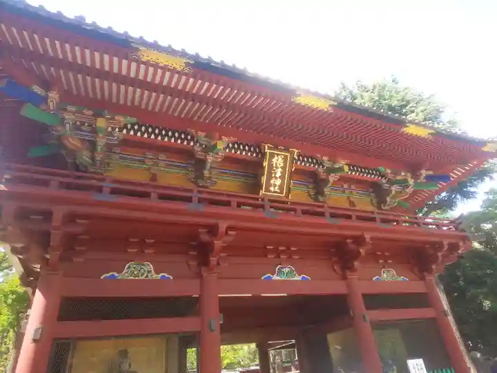 根津神社の山門・神門