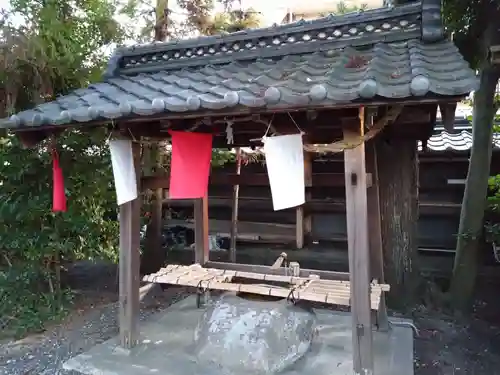 朝明神社の手水舎