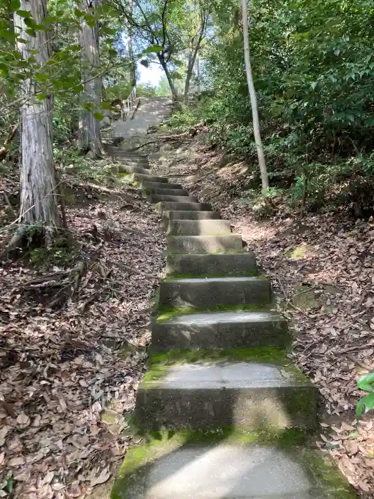 石上布都魂神社(岡山県)