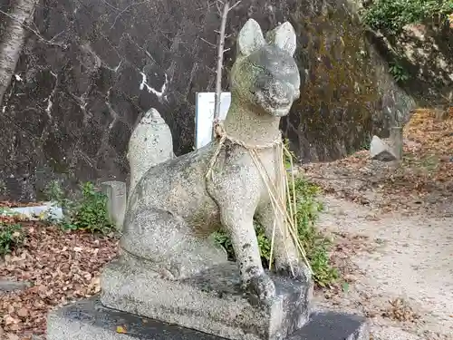 稲荷神社の狛犬