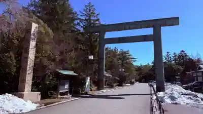 石川護國神社の{uncategorized: "未分類", other: "その他", undefined: "問題あり", building: "その他建物", grave: "お墓", sacred_gate: "鳥居", guardian: "狛犬", statue: "像", buddha: "仏像", history: "歴史", nature: "自然", garden: "庭園", animal: "動物", pagoda: "塔", temizu: "手水舎", mountain_gate: "山門・神門", sanctuary: "本殿・本堂", subordinate: "末社・摂社", art: "芸術", scenery: "景色", jizo: "地蔵", ema: "絵馬", goshuin: "御朱印", omikuji: "おみくじ", items: "授与品その他", amulet: "お守り", goshuincho: "御朱印帳", eats: "食事", festival: "お祭り", votive_dance: "神楽", shichigosan: "七五三参", wedding: "結婚式", experience: "体験その他", initially: "初詣", around: "周辺", anti_infection: "感染症対策"}