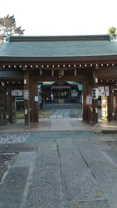 小岩神社の山門・神門