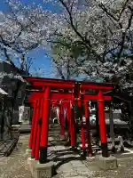 萩中神社の{uncategorized: "未分類", other: "その他", undefined: "問題あり", building: "その他建物", grave: "お墓", sacred_gate: "鳥居", guardian: "狛犬", statue: "像", buddha: "仏像", history: "歴史", nature: "自然", garden: "庭園", animal: "動物", pagoda: "塔", temizu: "手水舎", mountain_gate: "山門・神門", sanctuary: "本殿・本堂", subordinate: "末社・摂社", art: "芸術", scenery: "景色", jizo: "地蔵", ema: "絵馬", goshuin: "御朱印", omikuji: "おみくじ", items: "授与品その他", amulet: "お守り", goshuincho: "御朱印帳", eats: "食事", festival: "お祭り", votive_dance: "神楽", shichigosan: "七五三参", wedding: "結婚式", experience: "体験その他", initially: "初詣", around: "周辺", anti_infection: "感染症対策"}