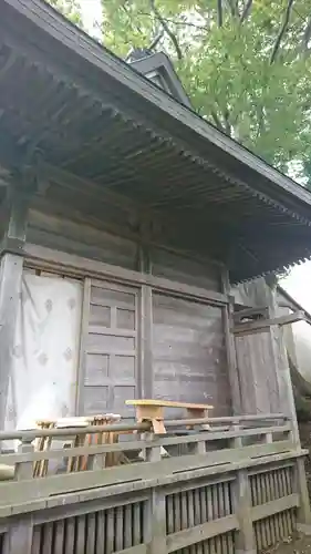 青木神社の本殿