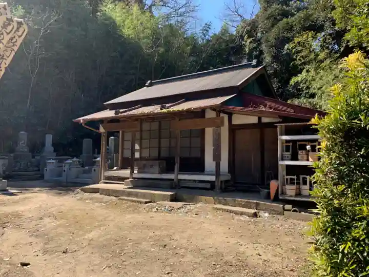 観音堂の本殿・本堂