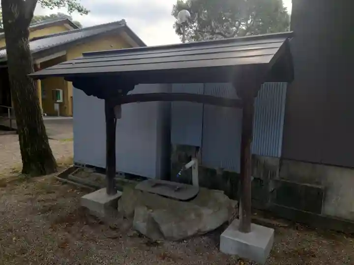 彌五騰社(矢作)の手水舎