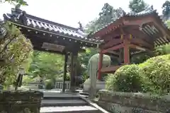 大神神社の山門