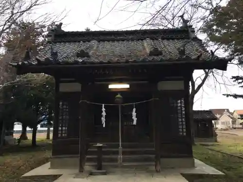 頥気神社の本殿