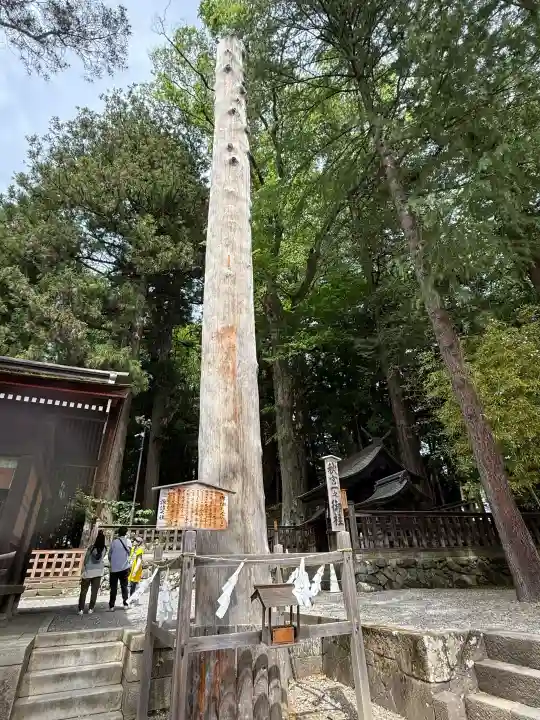 諏訪大社下社秋宮(長野県)