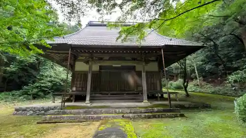 名超寺の本殿・本堂