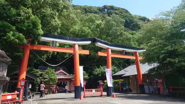 諏訪神社の鳥居