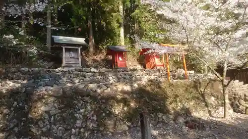佐羅早松神社の末社・摂社