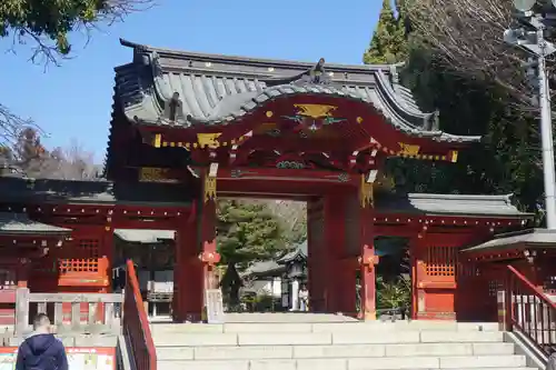 秩父神社の山門