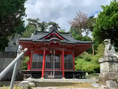 三騎神社の本殿・本堂