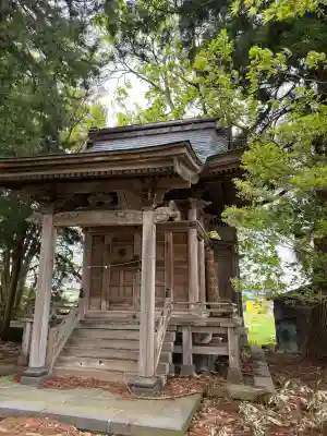 旭川神社の{uncategorized: "未分類", other: "その他", undefined: "問題あり", building: "その他建物", grave: "お墓", sacred_gate: "鳥居", guardian: "狛犬", statue: "像", buddha: "仏像", history: "歴史", nature: "自然", garden: "庭園", animal: "動物", pagoda: "塔", temizu: "手水舎", mountain_gate: "山門・神門", sanctuary: "本殿・本堂", subordinate: "末社・摂社", art: "芸術", scenery: "景色", jizo: "地蔵", ema: "絵馬", goshuin: "御朱印", omikuji: "おみくじ", items: "授与品その他", amulet: "お守り", goshuincho: "御朱印帳", eats: "食事", festival: "お祭り", votive_dance: "神楽", shichigosan: "七五三参", wedding: "結婚式", experience: "体験その他", initially: "初詣", around: "周辺", anti_infection: "感染症対策"}