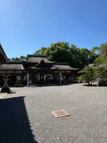 兵主大社の{uncategorized: "未分類", other: "その他", undefined: "問題あり", building: "その他建物", grave: "お墓", sacred_gate: "鳥居", guardian: "狛犬", statue: "像", buddha: "仏像", history: "歴史", nature: "自然", garden: "庭園", animal: "動物", pagoda: "塔", temizu: "手水舎", mountain_gate: "山門・神門", sanctuary: "本殿・本堂", subordinate: "末社・摂社", art: "芸術", scenery: "景色", jizo: "地蔵", ema: "絵馬", goshuin: "御朱印", omikuji: "おみくじ", items: "授与品その他", amulet: "お守り", goshuincho: "御朱印帳", eats: "食事", festival: "お祭り", votive_dance: "神楽", shichigosan: "七五三参", wedding: "結婚式", experience: "体験その他", initially: "初詣", around: "周辺", anti_infection: "感染症対策"}