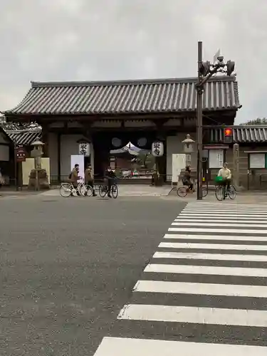 東寺（教王護国寺）の山門