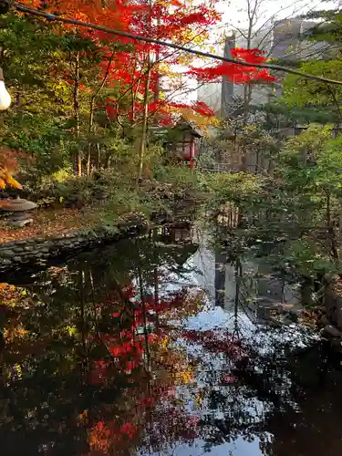 白石神社の庭園
