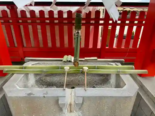 生島足島神社の手水舎