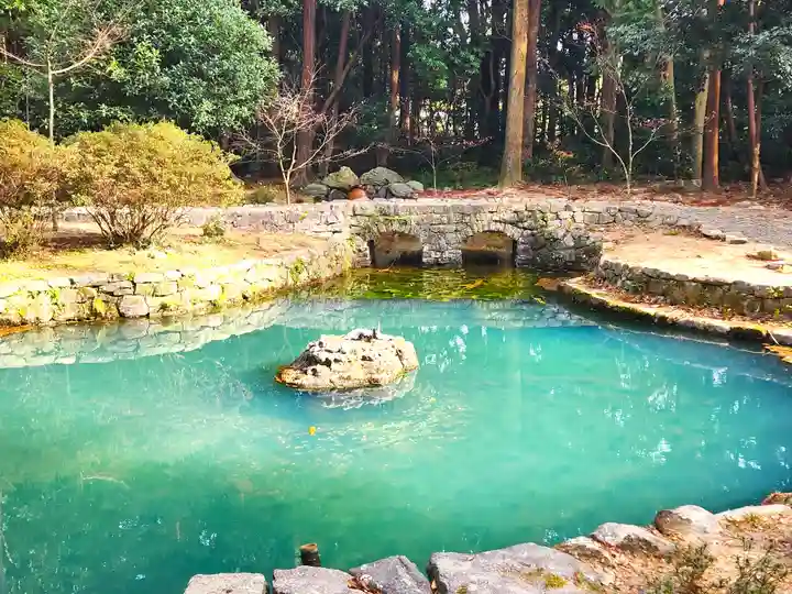 大麻比古神社の庭園