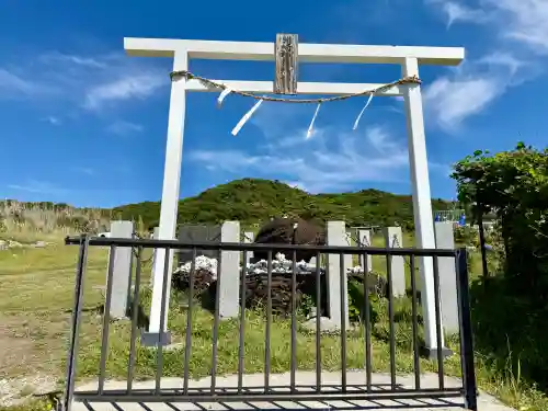 洲崎神社の{uncategorized: "未分類", other: "その他", undefined: "問題あり", building: "その他建物", grave: "お墓", sacred_gate: "鳥居", guardian: "狛犬", statue: "像", buddha: "仏像", history: "歴史", nature: "自然", garden: "庭園", animal: "動物", pagoda: "塔", temizu: "手水舎", mountain_gate: "山門・神門", sanctuary: "本殿・本堂", subordinate: "末社・摂社", art: "芸術", scenery: "景色", jizo: "地蔵", ema: "絵馬", goshuin: "御朱印", omikuji: "おみくじ", items: "授与品その他", amulet: "お守り", goshuincho: "御朱印帳", eats: "食事", festival: "お祭り", votive_dance: "神楽", shichigosan: "七五三参", wedding: "結婚式", experience: "体験その他", initially: "初詣", around: "周辺", anti_infection: "感染症対策"}