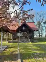 札比内神社の{uncategorized: "未分類", other: "その他", undefined: "問題あり", building: "その他建物", grave: "お墓", sacred_gate: "鳥居", guardian: "狛犬", statue: "像", buddha: "仏像", history: "歴史", nature: "自然", garden: "庭園", animal: "動物", pagoda: "塔", temizu: "手水舎", mountain_gate: "山門・神門", sanctuary: "本殿・本堂", subordinate: "末社・摂社", art: "芸術", scenery: "景色", jizo: "地蔵", ema: "絵馬", goshuin: "御朱印", omikuji: "おみくじ", items: "授与品その他", amulet: "お守り", goshuincho: "御朱印帳", eats: "食事", festival: "お祭り", votive_dance: "神楽", shichigosan: "七五三参", wedding: "結婚式", experience: "体験その他", initially: "初詣", around: "周辺", anti_infection: "感染症対策"}
