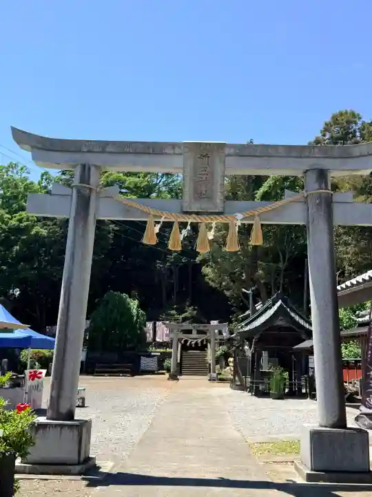 前玉神社の{uncategorized: "未分類", other: "その他", undefined: "問題あり", building: "その他建物", grave: "お墓", sacred_gate: "鳥居", guardian: "狛犬", statue: "像", buddha: "仏像", history: "歴史", nature: "自然", garden: "庭園", animal: "動物", pagoda: "塔", temizu: "手水舎", mountain_gate: "山門・神門", sanctuary: "本殿・本堂", subordinate: "末社・摂社", art: "芸術", scenery: "景色", jizo: "地蔵", ema: "絵馬", goshuin: "御朱印", omikuji: "おみくじ", items: "授与品その他", amulet: "お守り", goshuincho: "御朱印帳", eats: "食事", festival: "お祭り", votive_dance: "神楽", shichigosan: "七五三参", wedding: "結婚式", experience: "体験その他", initially: "初詣", around: "周辺", anti_infection: "感染症対策"}