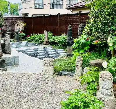 福厳寺の{uncategorized: "未分類", other: "その他", undefined: "問題あり", building: "その他建物", grave: "お墓", sacred_gate: "鳥居", guardian: "狛犬", statue: "像", buddha: "仏像", history: "歴史", nature: "自然", garden: "庭園", animal: "動物", pagoda: "塔", temizu: "手水舎", mountain_gate: "山門・神門", sanctuary: "本殿・本堂", subordinate: "末社・摂社", art: "芸術", scenery: "景色", jizo: "地蔵", ema: "絵馬", goshuin: "御朱印", omikuji: "おみくじ", items: "授与品その他", amulet: "お守り", goshuincho: "御朱印帳", eats: "食事", festival: "お祭り", votive_dance: "神楽", shichigosan: "七五三参", wedding: "結婚式", experience: "体験その他", initially: "初詣", around: "周辺", anti_infection: "感染症対策"}