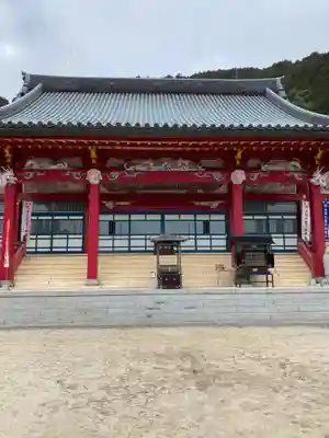 総本山　本福寺の本殿・本堂