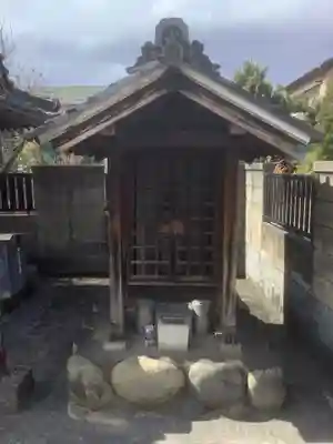 宝蔵院前お地蔵堂の本殿・本堂