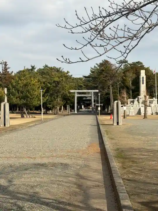 鶴谷八幡宮の{uncategorized: "未分類", other: "その他", undefined: "問題あり", building: "その他建物", grave: "お墓", sacred_gate: "鳥居", guardian: "狛犬", statue: "像", buddha: "仏像", history: "歴史", nature: "自然", garden: "庭園", animal: "動物", pagoda: "塔", temizu: "手水舎", mountain_gate: "山門・神門", sanctuary: "本殿・本堂", subordinate: "末社・摂社", art: "芸術", scenery: "景色", jizo: "地蔵", ema: "絵馬", goshuin: "御朱印", omikuji: "おみくじ", items: "授与品その他", amulet: "お守り", goshuincho: "御朱印帳", eats: "食事", festival: "お祭り", votive_dance: "神楽", shichigosan: "七五三参", wedding: "結婚式", experience: "体験その他", initially: "初詣", around: "周辺", anti_infection: "感染症対策"}