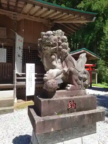 吾那神社の狛犬