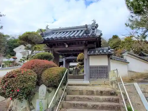 永天寺の山門