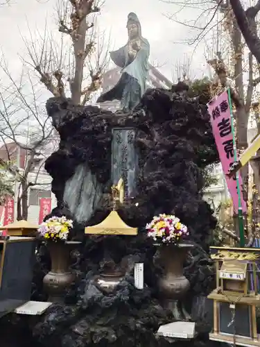 吉原弁財天本宮（吉原神社奥宮）(東京都)