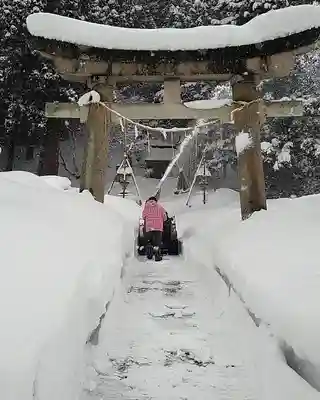 成島八幡神社の鳥居