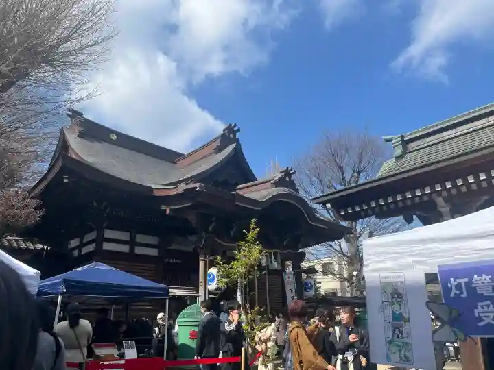 滝野川八幡神社の{uncategorized: "未分類", other: "その他", undefined: "問題あり", building: "その他建物", grave: "お墓", sacred_gate: "鳥居", guardian: "狛犬", statue: "像", buddha: "仏像", history: "歴史", nature: "自然", garden: "庭園", animal: "動物", pagoda: "塔", temizu: "手水舎", mountain_gate: "山門・神門", sanctuary: "本殿・本堂", subordinate: "末社・摂社", art: "芸術", scenery: "景色", jizo: "地蔵", ema: "絵馬", goshuin: "御朱印", omikuji: "おみくじ", items: "授与品その他", amulet: "お守り", goshuincho: "御朱印帳", eats: "食事", festival: "お祭り", votive_dance: "神楽", shichigosan: "七五三参", wedding: "結婚式", experience: "体験その他", initially: "初詣", around: "周辺", anti_infection: "感染症対策"}