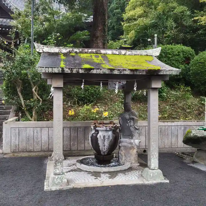 高城神社の手水舎