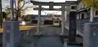古新田稲荷神社の鳥居