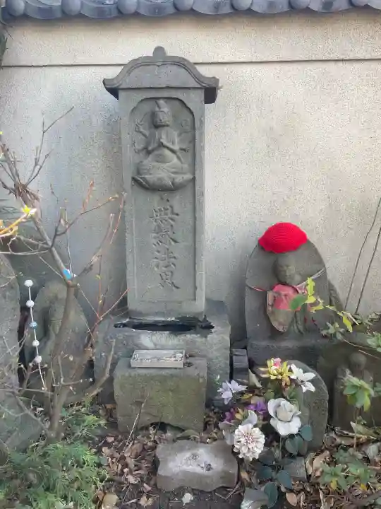 安養院の{uncategorized: "未分類", other: "その他", undefined: "問題あり", building: "その他建物", grave: "お墓", sacred_gate: "鳥居", guardian: "狛犬", statue: "像", buddha: "仏像", history: "歴史", nature: "自然", garden: "庭園", animal: "動物", pagoda: "塔", temizu: "手水舎", mountain_gate: "山門・神門", sanctuary: "本殿・本堂", subordinate: "末社・摂社", art: "芸術", scenery: "景色", jizo: "地蔵", ema: "絵馬", goshuin: "御朱印", omikuji: "おみくじ", items: "授与品その他", amulet: "お守り", goshuincho: "御朱印帳", eats: "食事", festival: "お祭り", votive_dance: "神楽", shichigosan: "七五三参", wedding: "結婚式", experience: "体験その他", initially: "初詣", around: "周辺", anti_infection: "感染症対策"}