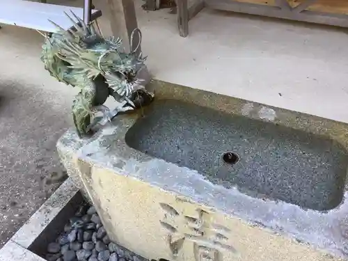 利生院の手水舎