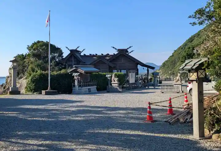 大御神社の{uncategorized: "未分類", other: "その他", undefined: "問題あり", building: "その他建物", grave: "お墓", sacred_gate: "鳥居", guardian: "狛犬", statue: "像", buddha: "仏像", history: "歴史", nature: "自然", garden: "庭園", animal: "動物", pagoda: "塔", temizu: "手水舎", mountain_gate: "山門・神門", sanctuary: "本殿・本堂", subordinate: "末社・摂社", art: "芸術", scenery: "景色", jizo: "地蔵", ema: "絵馬", goshuin: "御朱印", omikuji: "おみくじ", items: "授与品その他", amulet: "お守り", goshuincho: "御朱印帳", eats: "食事", festival: "お祭り", votive_dance: "神楽", shichigosan: "七五三参", wedding: "結婚式", experience: "体験その他", initially: "初詣", around: "周辺", anti_infection: "感染症対策"}