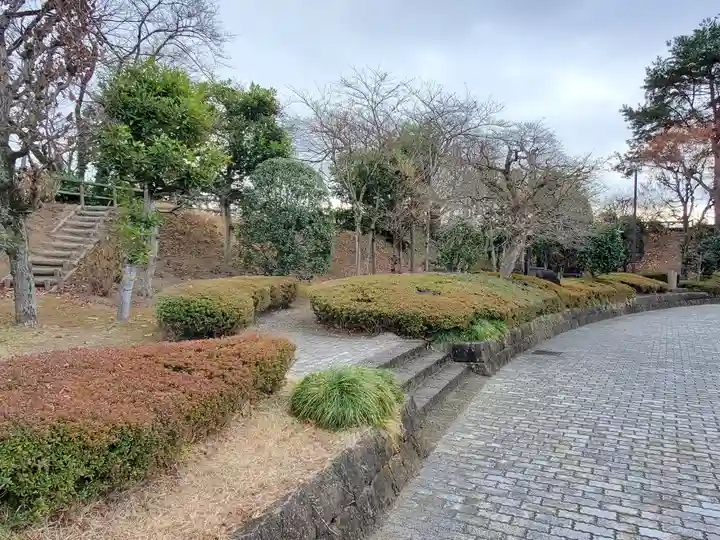 精忠神社の周辺