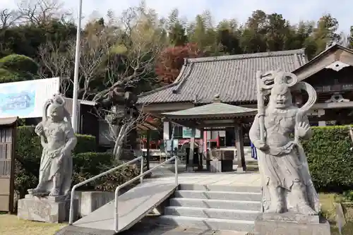 最上寺の像