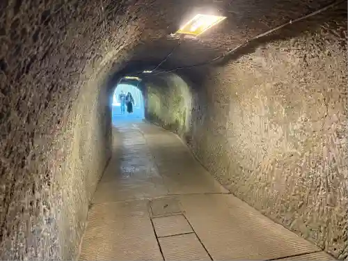 銭洗弁財天宇賀福神社(神奈川県)